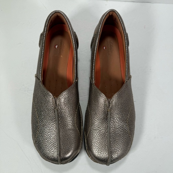 Clarks Un Loop Stride Pebble Metallic Leather Slip On Shoes Women's Size 9M - Picture 2 of 10
